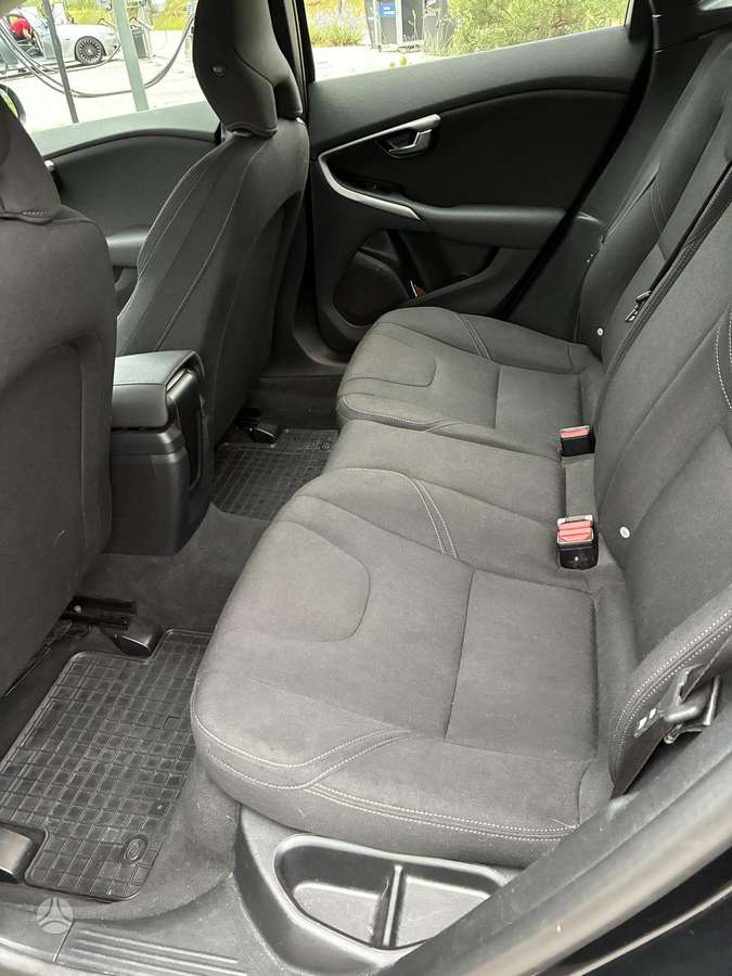 Volvo V40 - 4