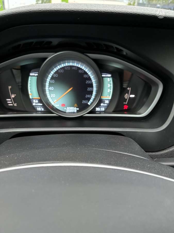 Volvo V40 - 9