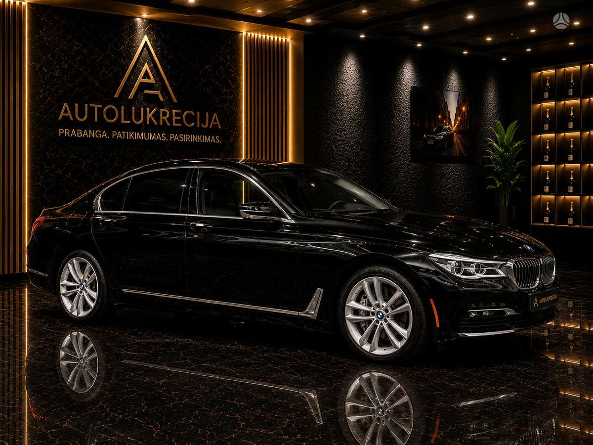 BMW 750, 4.4 l., Седан