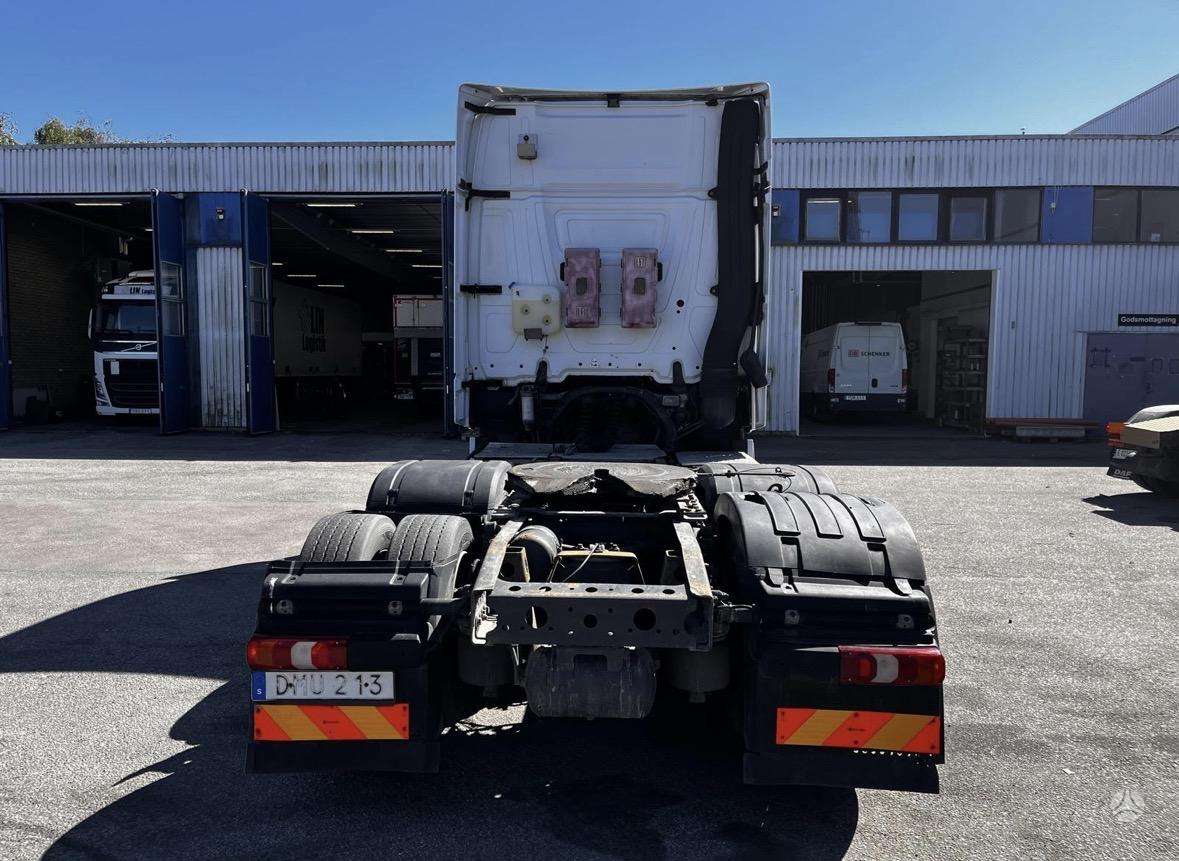 Mercedes-Benz 2645 6x4, double sleeper