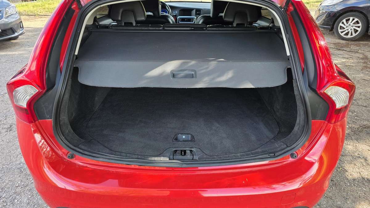 Volvo V60, 2.4 l., Универсал