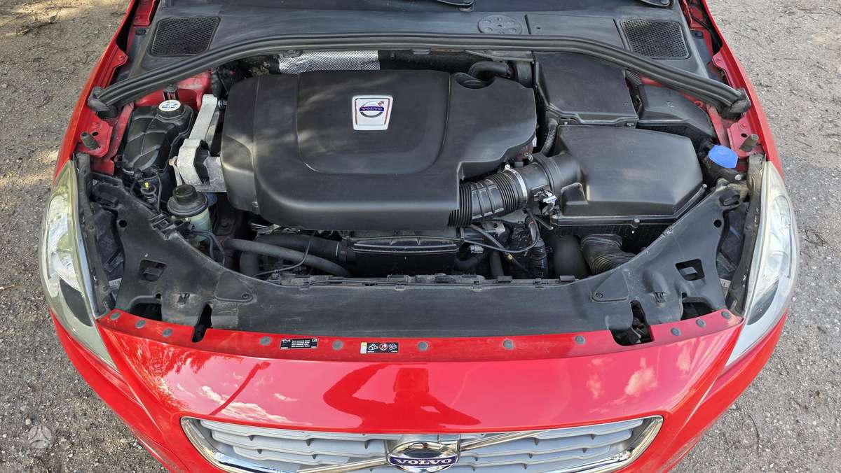 Volvo V60, 2.4 l., wagon