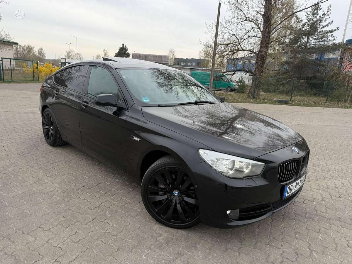 BMW 535, 3.0 l., hatchback