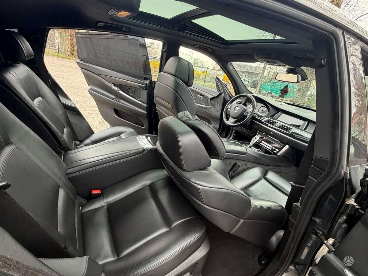 BMW 535, 3.0 l., hatchback