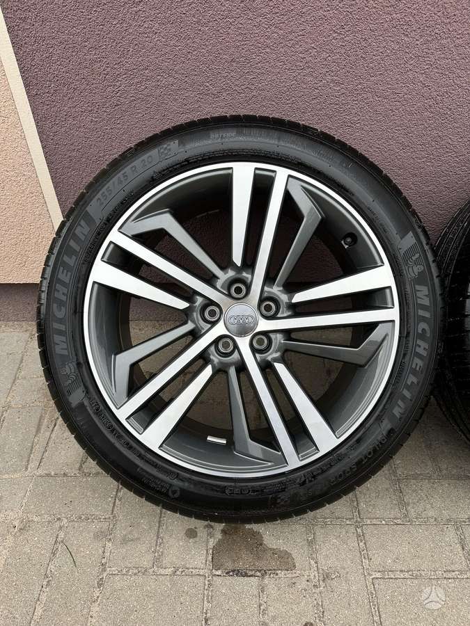 Audi Q5 SQ5, light alloy, R20