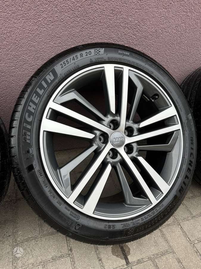 Audi Q5, light alloy, R20
