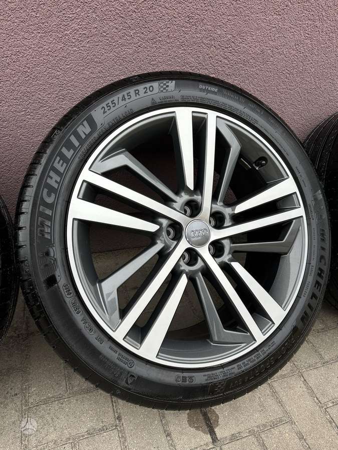 Audi Q5 SQ5, light alloy, R20