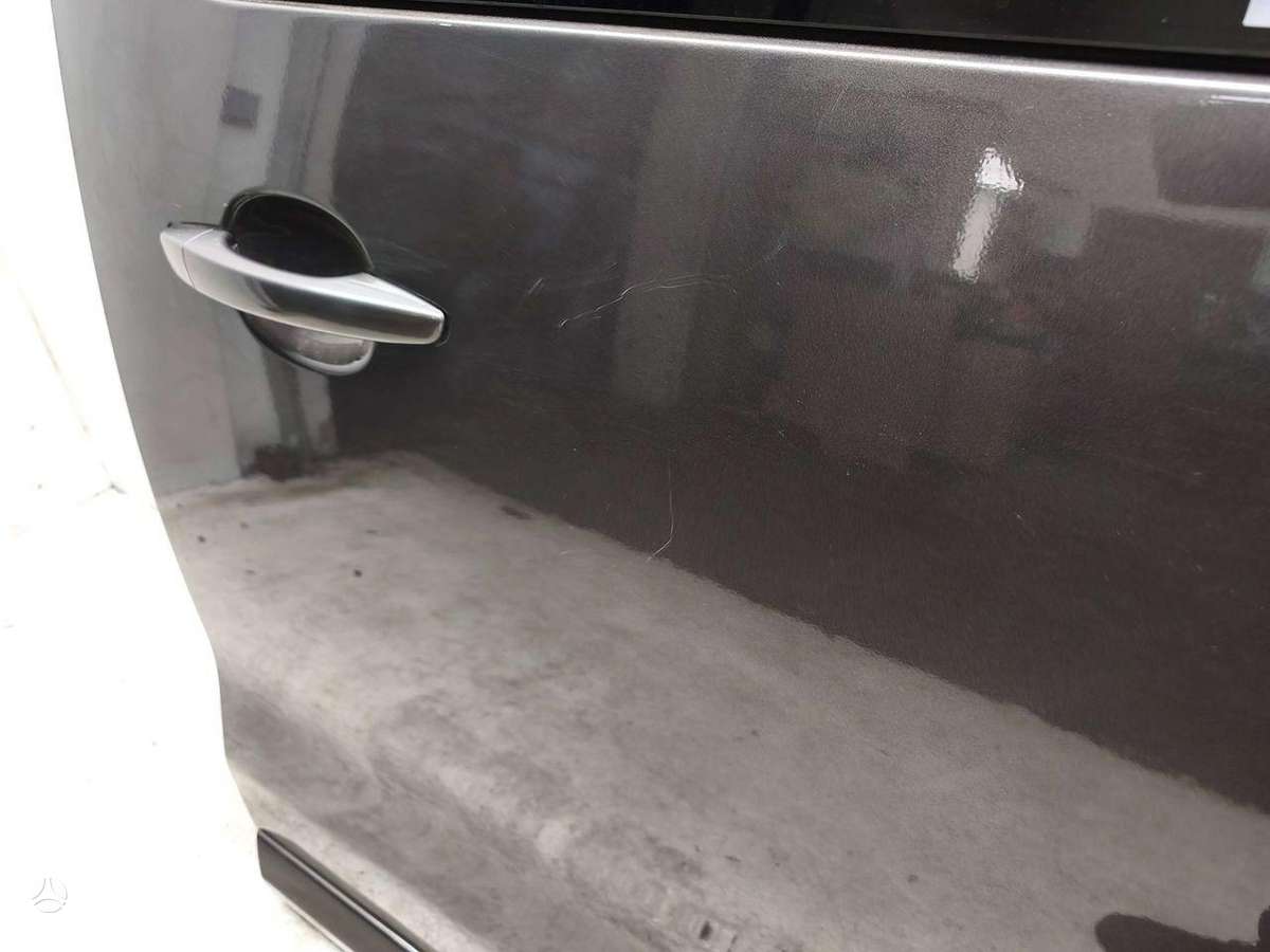 Peugeot Traveller durys