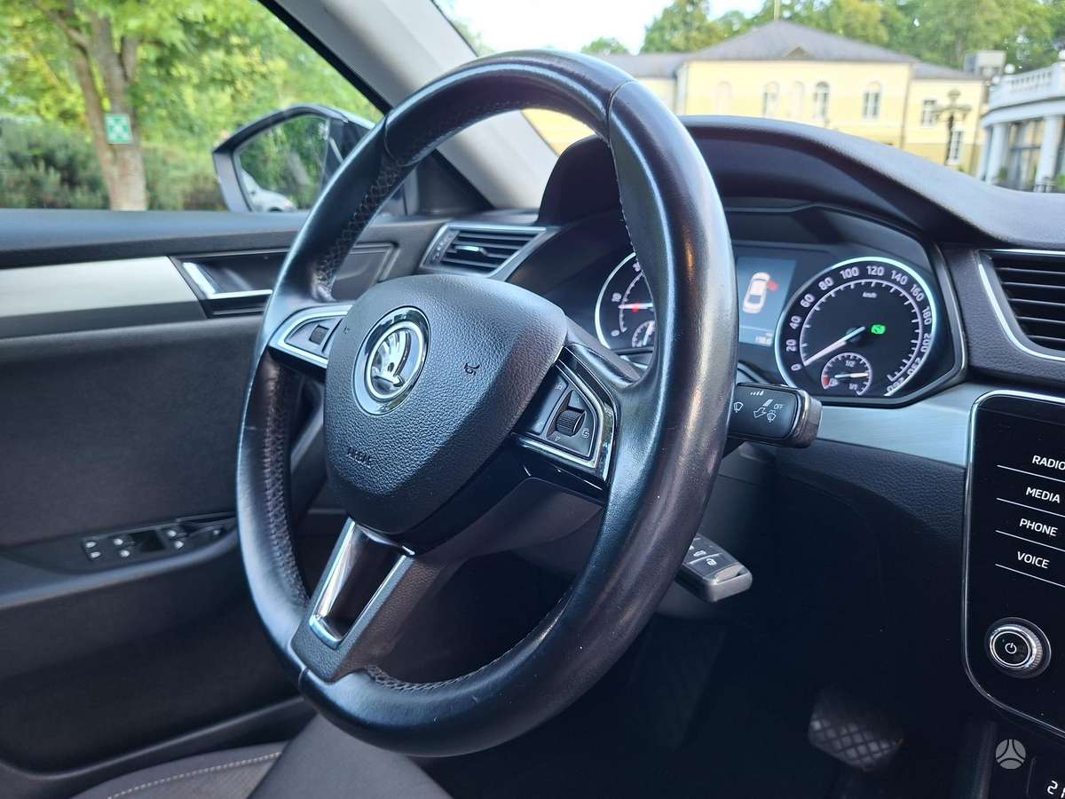 Skoda Superb, 2.0 l., Хэтчбек
