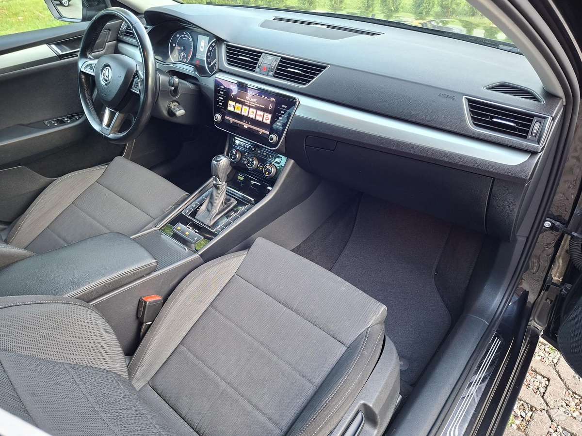 Skoda Superb, 2.0 l., Хэтчбек