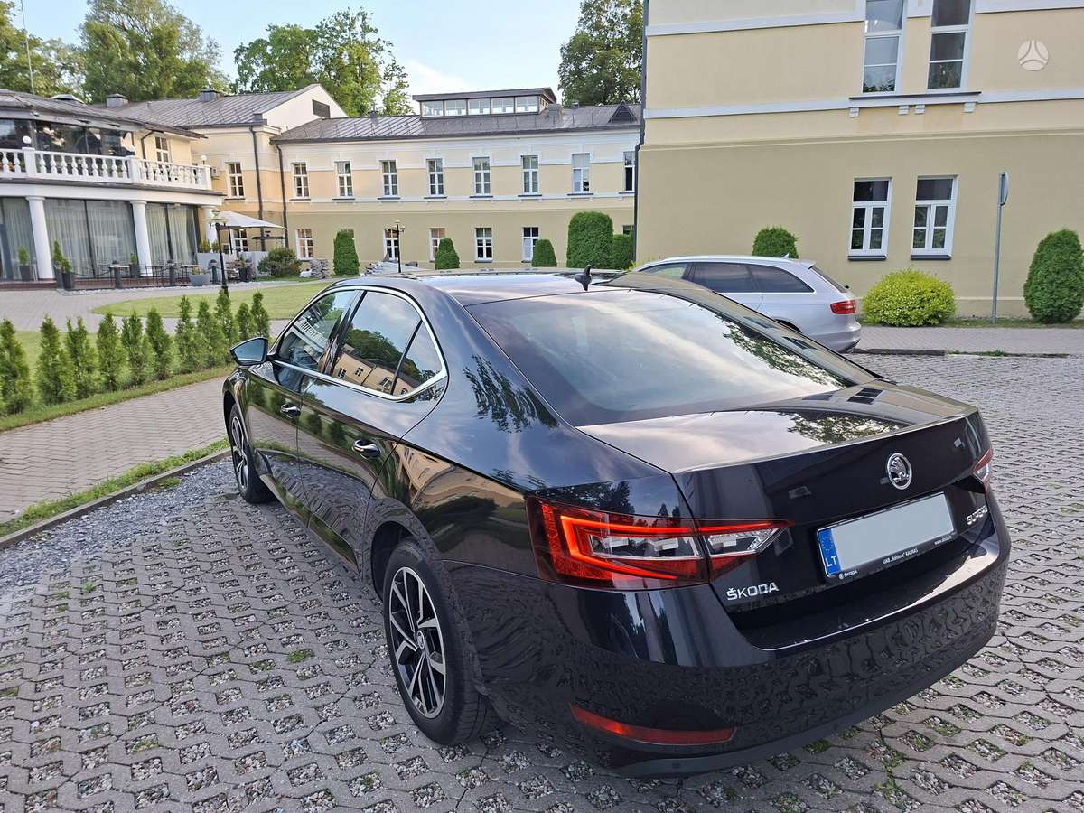 Skoda Superb, 2.0 l., Хэтчбек