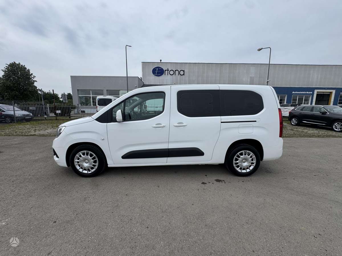 Opel Combo, 1.2 l., mpv / minivan
