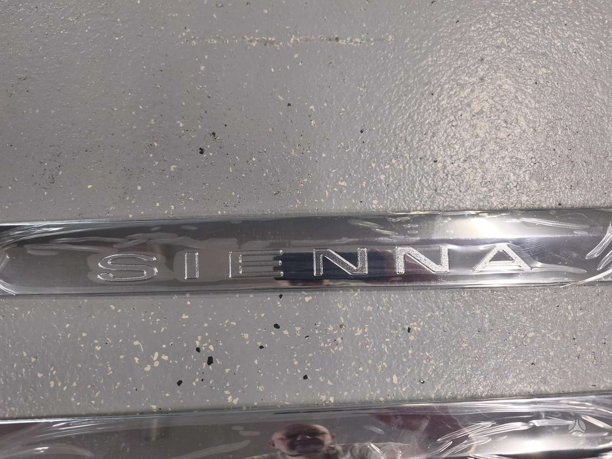 Toyota Sienna decals