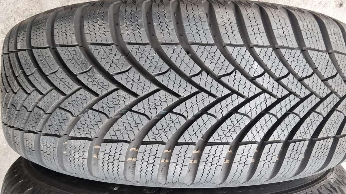 Semperit Speed-Grip 5, winter 205/60 R16