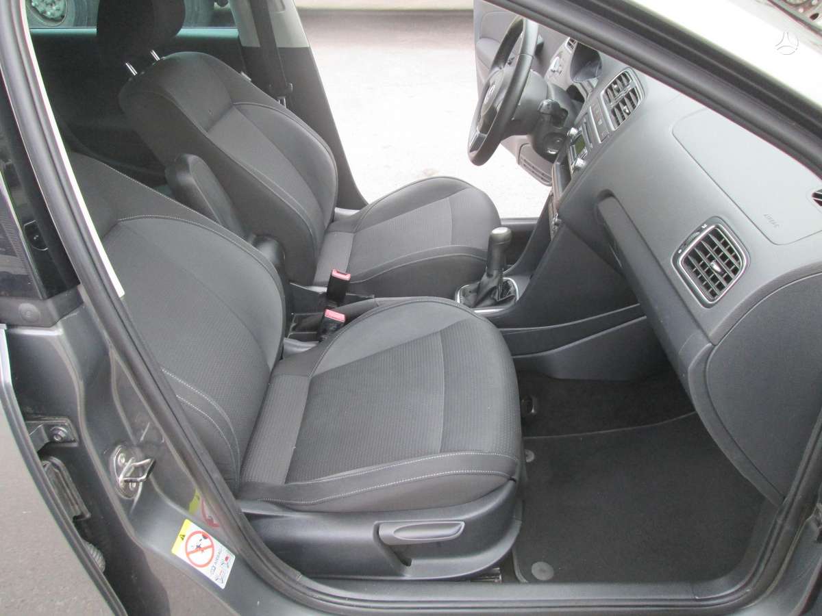 Volkswagen Polo - 9