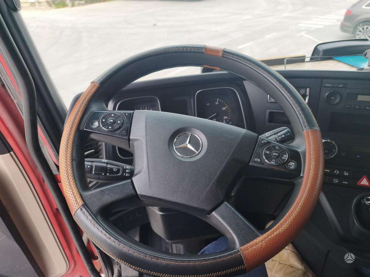 Mercedes-Benz MB 18.43, single sleeper
