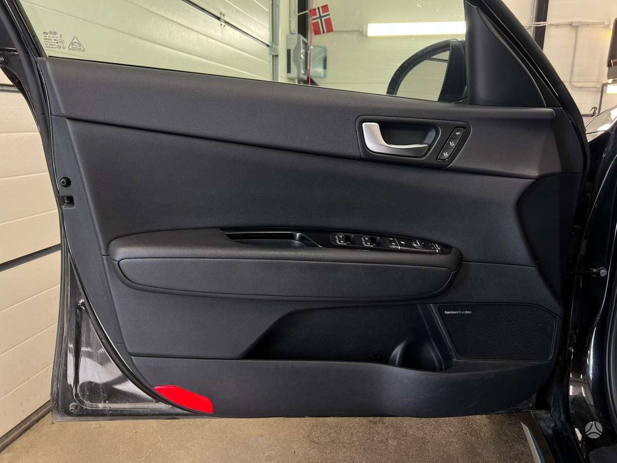 Kia Optima, 2.0 l., Универсал