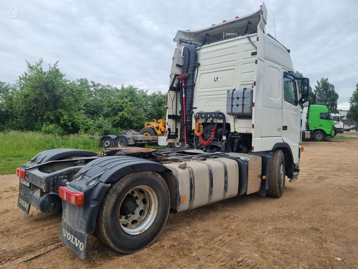 Volvo Fh400, single sleeper