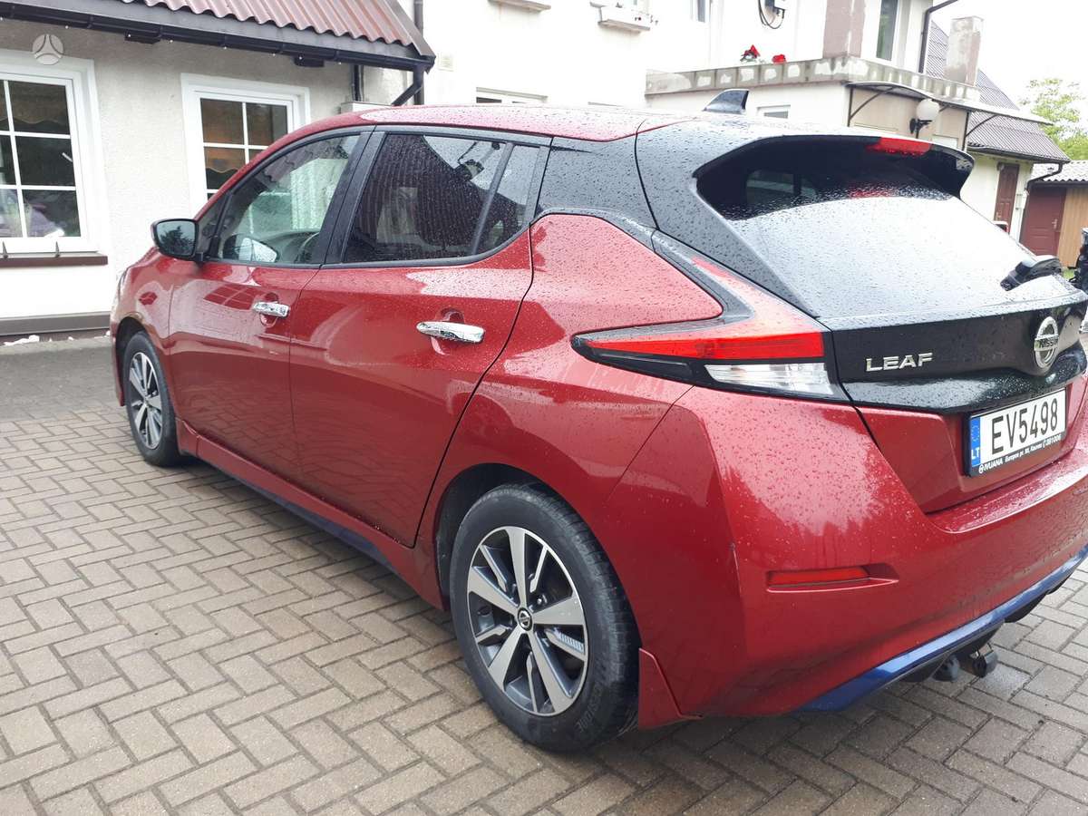 Nissan Leaf, 40 kWh, hatchback