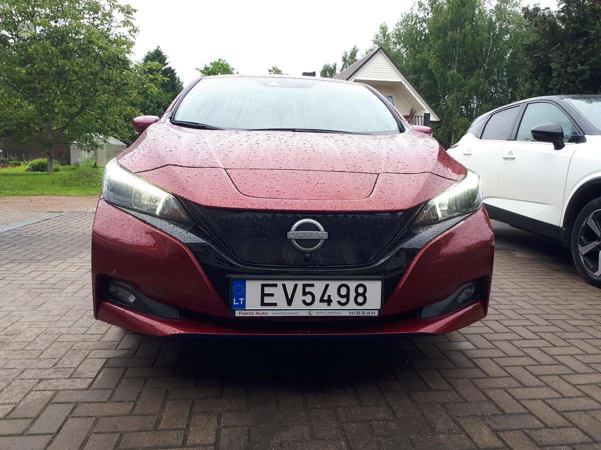 Nissan Leaf, 40 kWh, hatchback