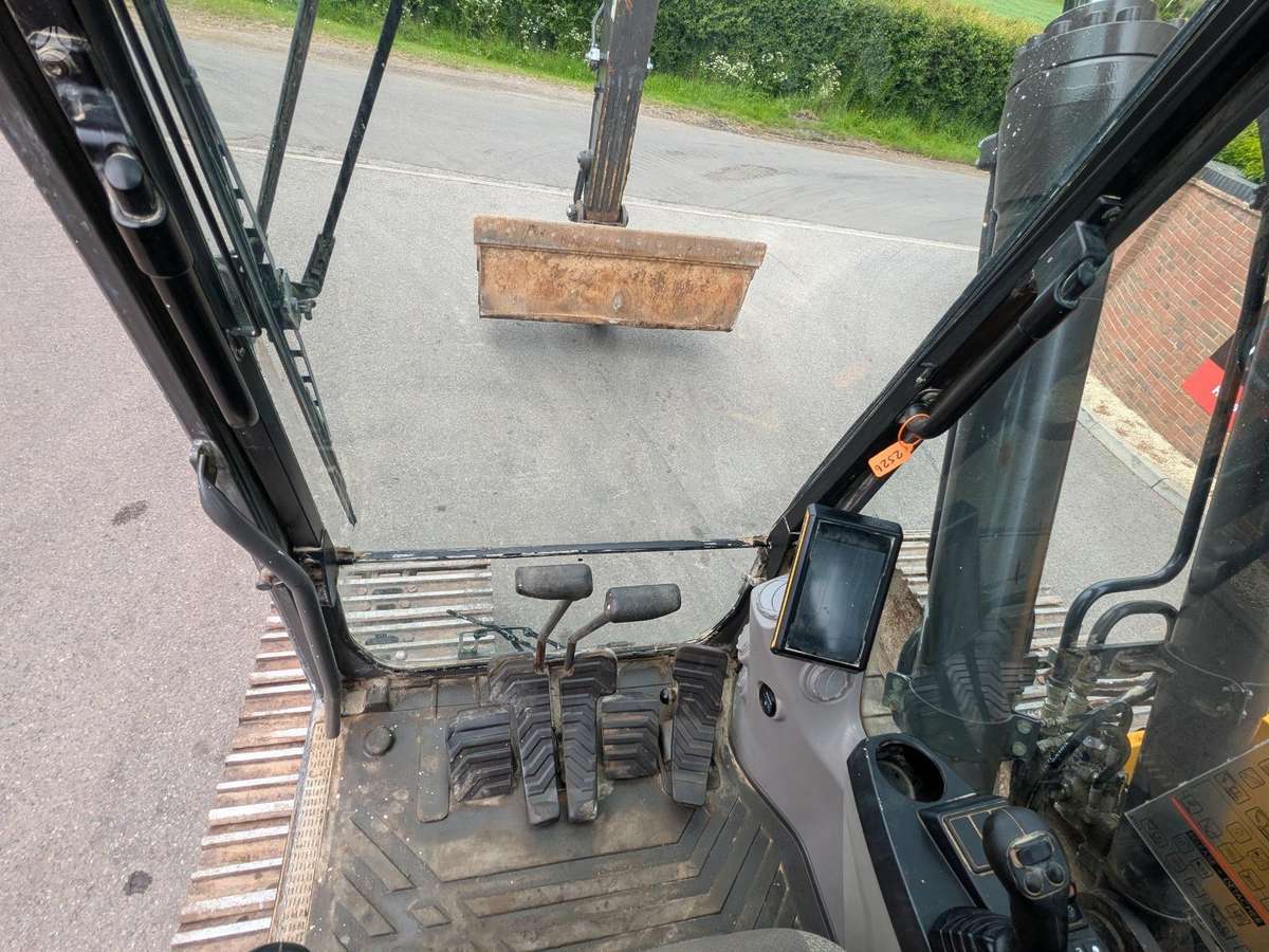 Volvo EC 220LC, экскаваторы