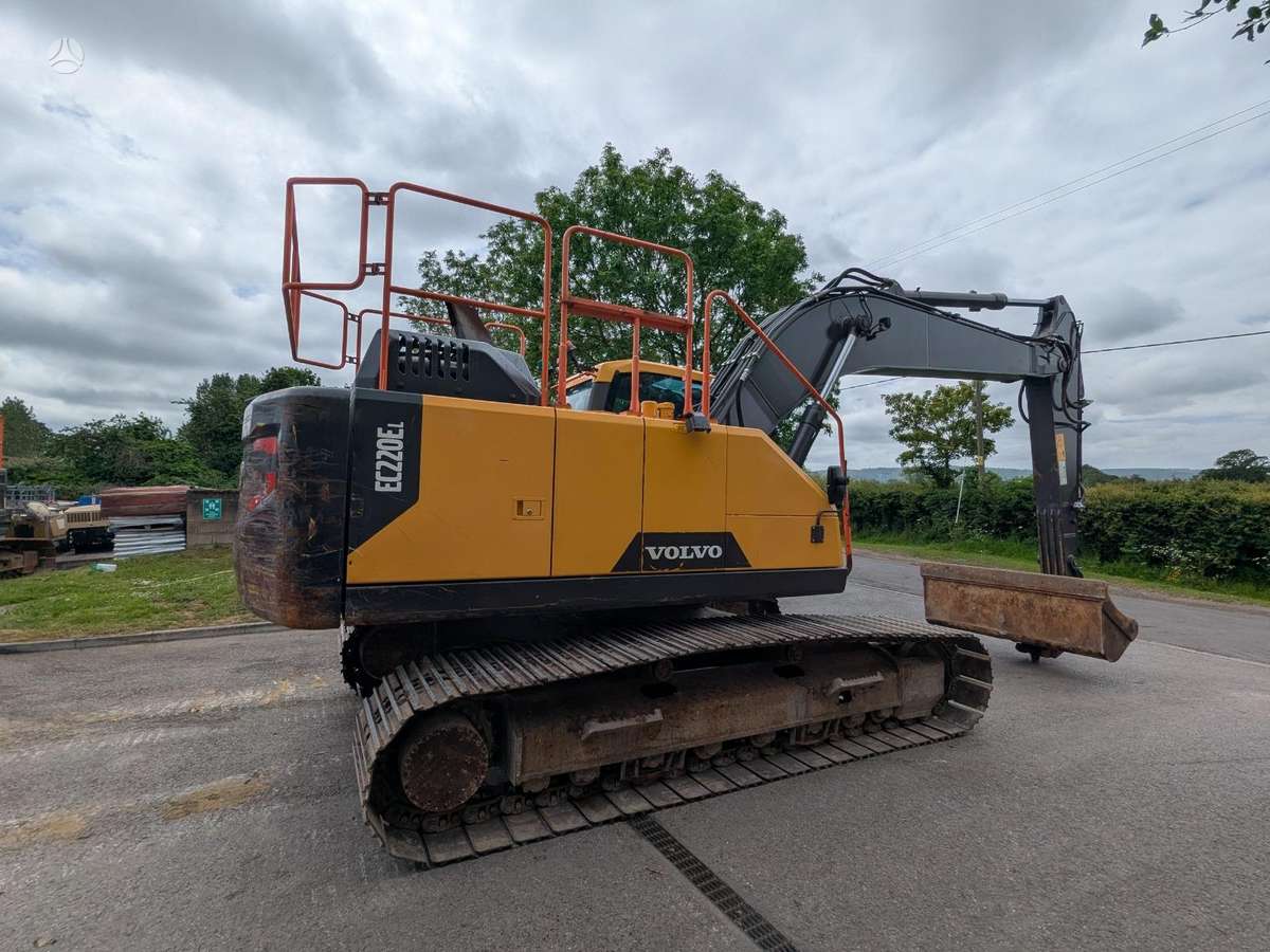 Volvo EC 220LC, экскаваторы