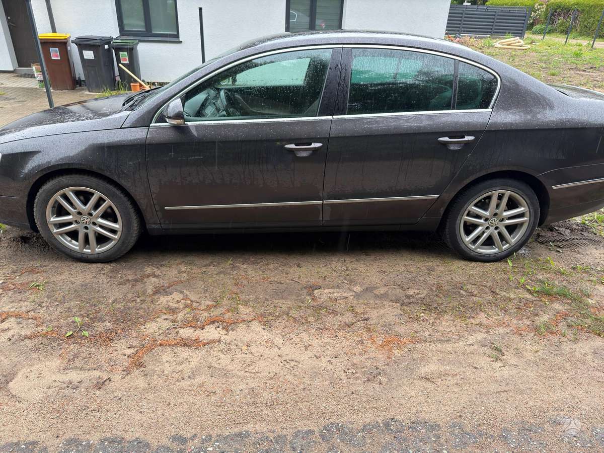 Volkswagen Passat - 6