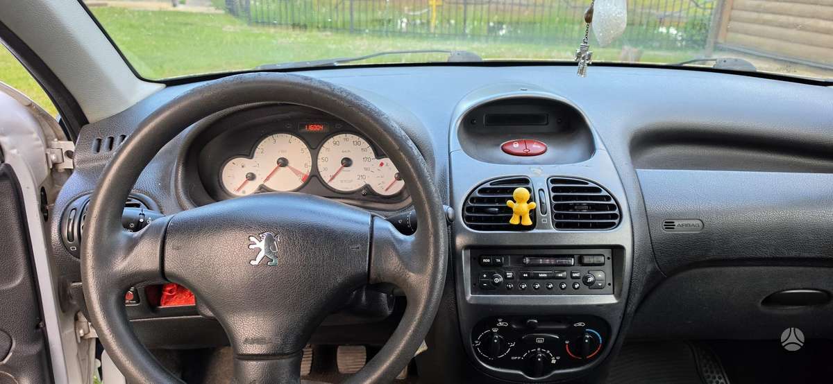 Peugeot 206, 1.1 l., hatchback