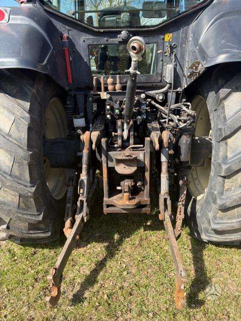Valtra T151 E Hitech, traktoriai