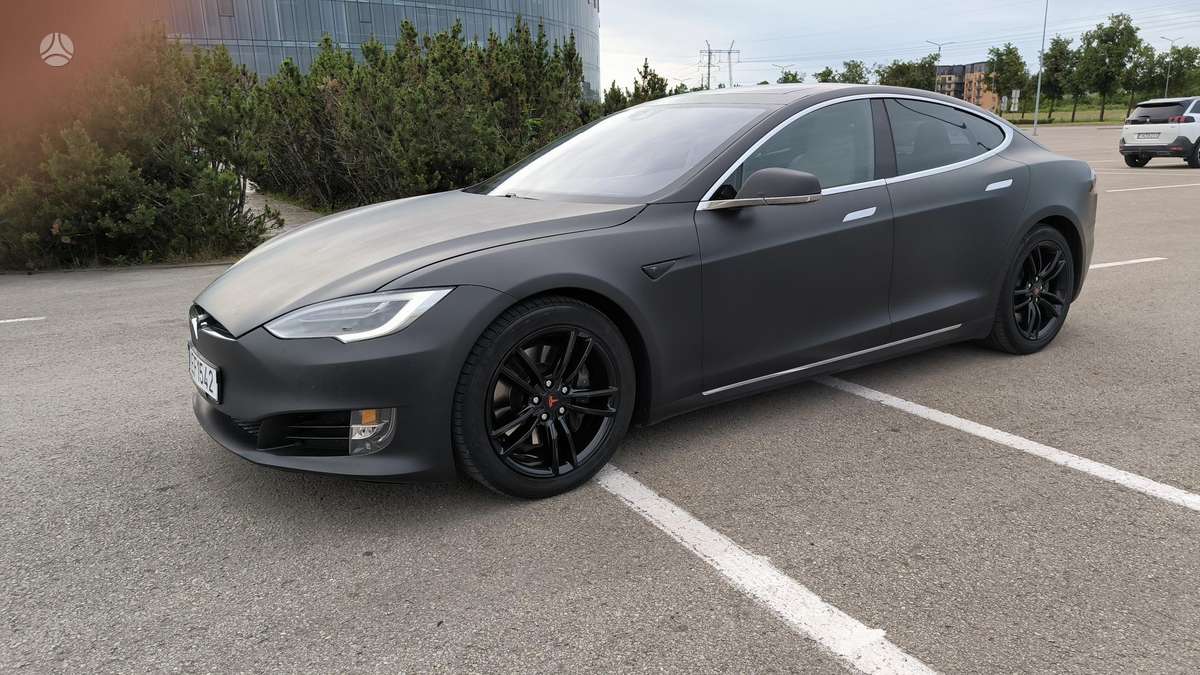 Tesla Model S, 70 kWh, hatchback