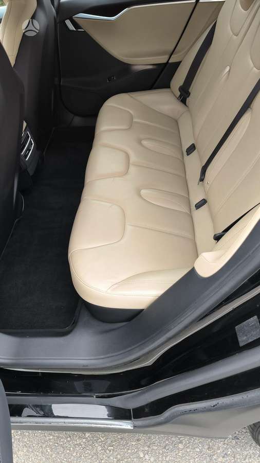 Tesla Model S, 70 kWh, hatchback
