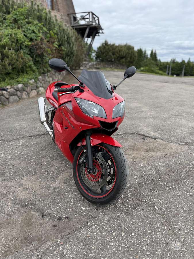 Triumph Daytona 600cc, superbikes