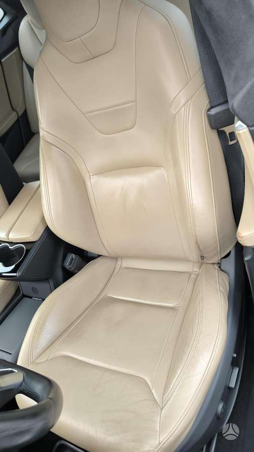 Tesla Model S, 70 kWh, hečbekas