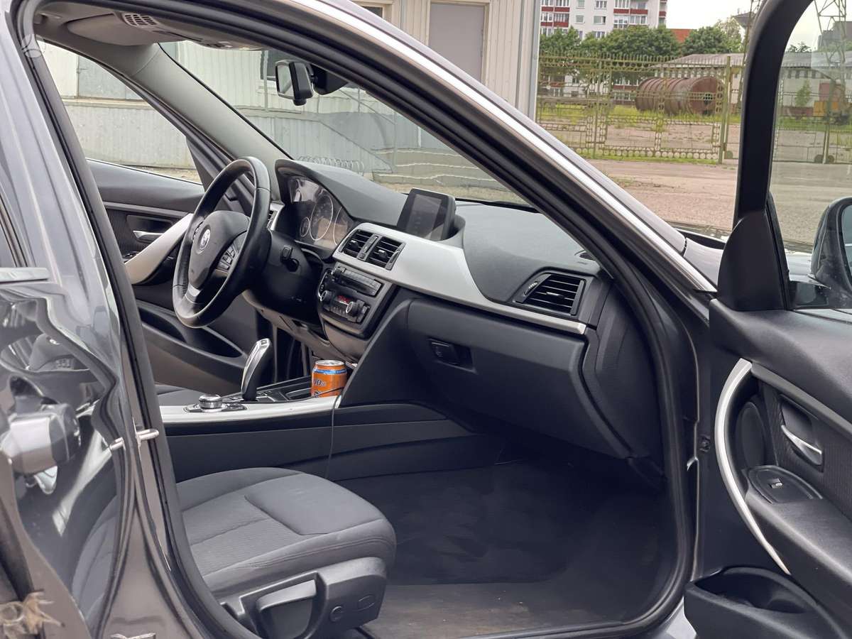 BMW 320, 2.0 l., wagon
