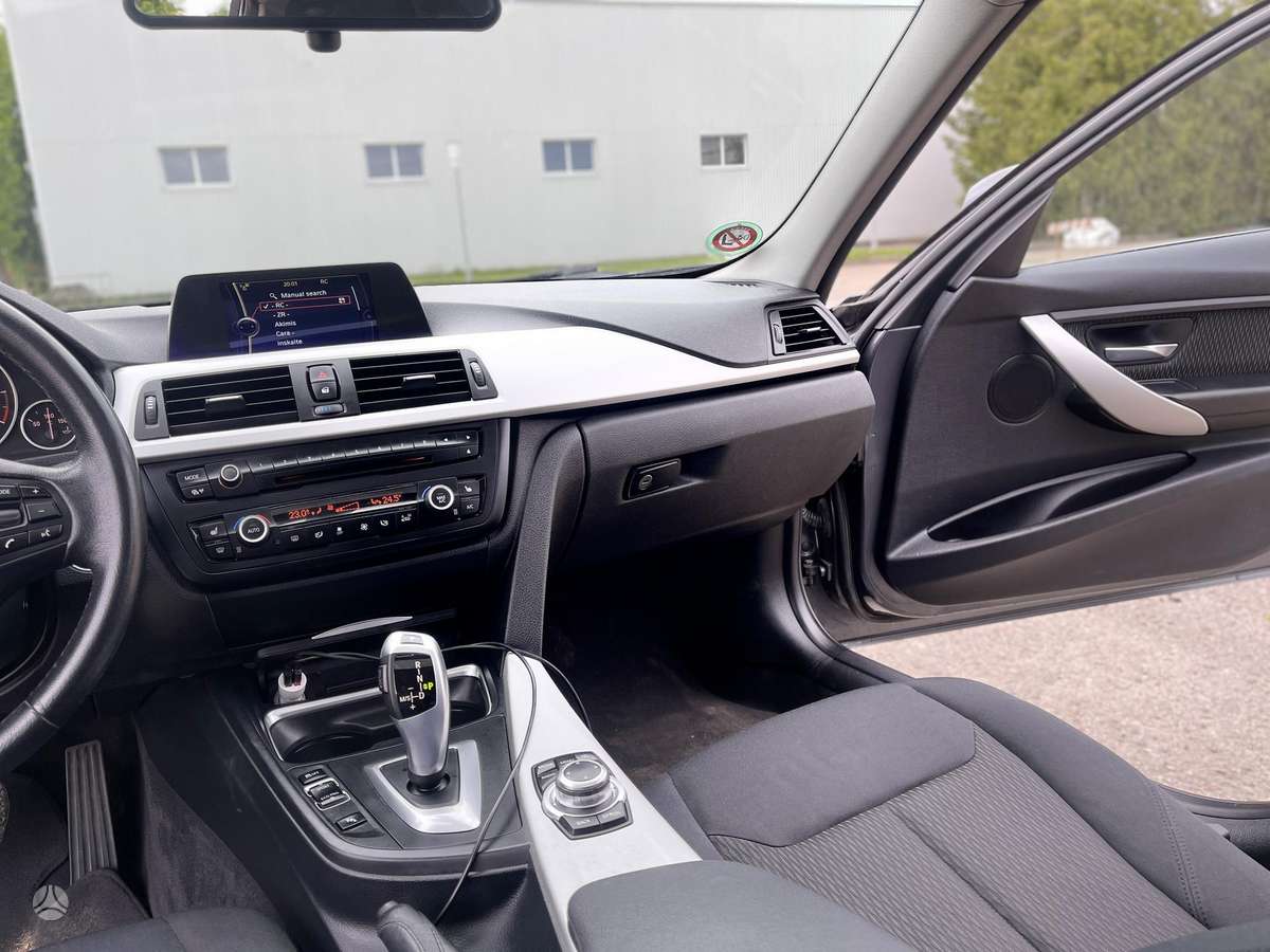 BMW 320, 2.0 l., wagon
