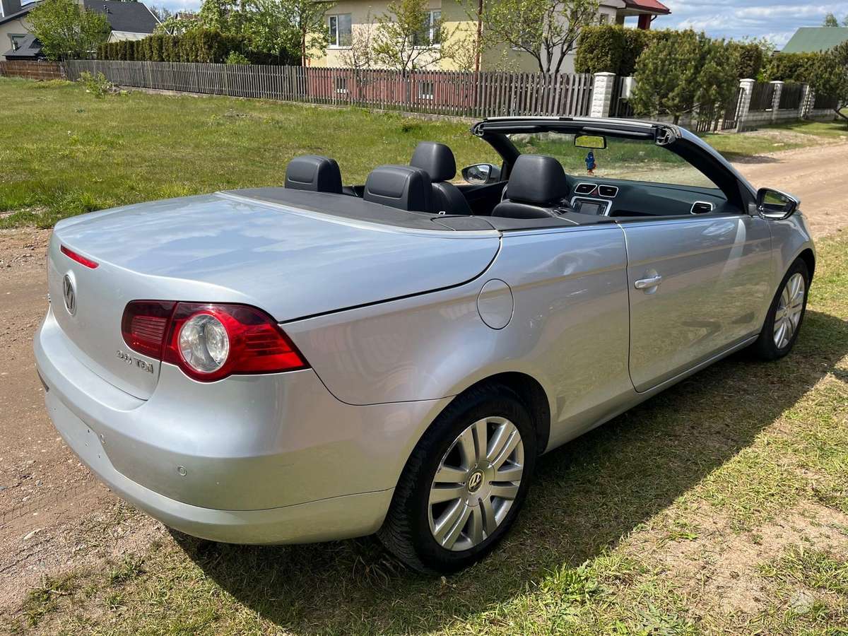 Volkswagen Eos, 2.0 l., convertible