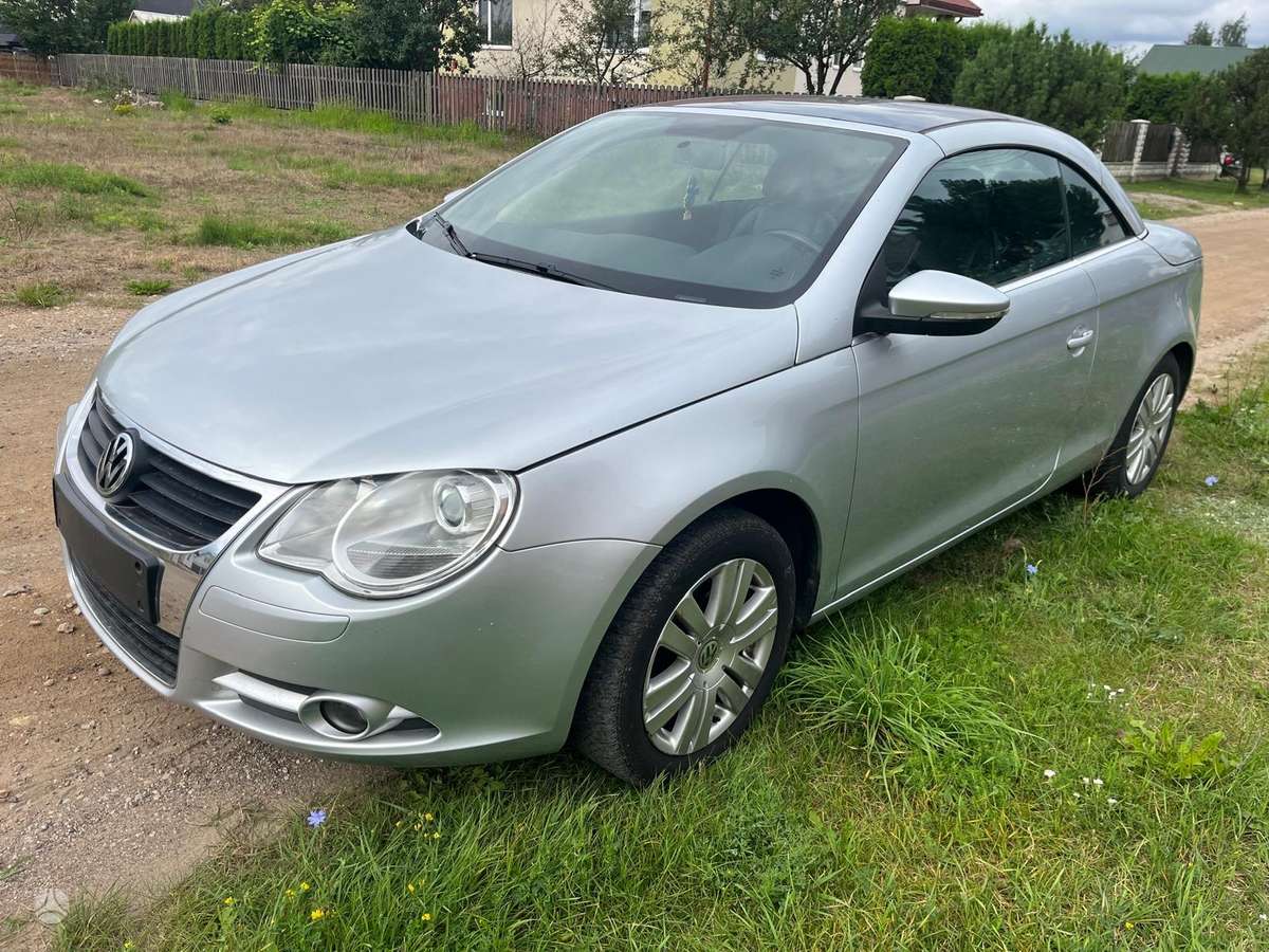 Volkswagen Eos, 2.0 l., convertible