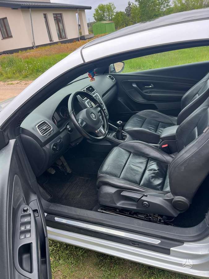 Volkswagen Eos, 2.0 l., convertible