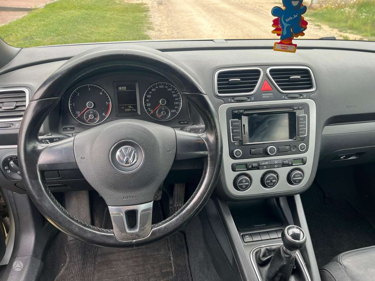 Volkswagen Eos, 2.0 l., convertible