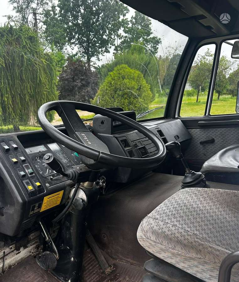 -Kita- STEYR 13S21, dumpers with crane