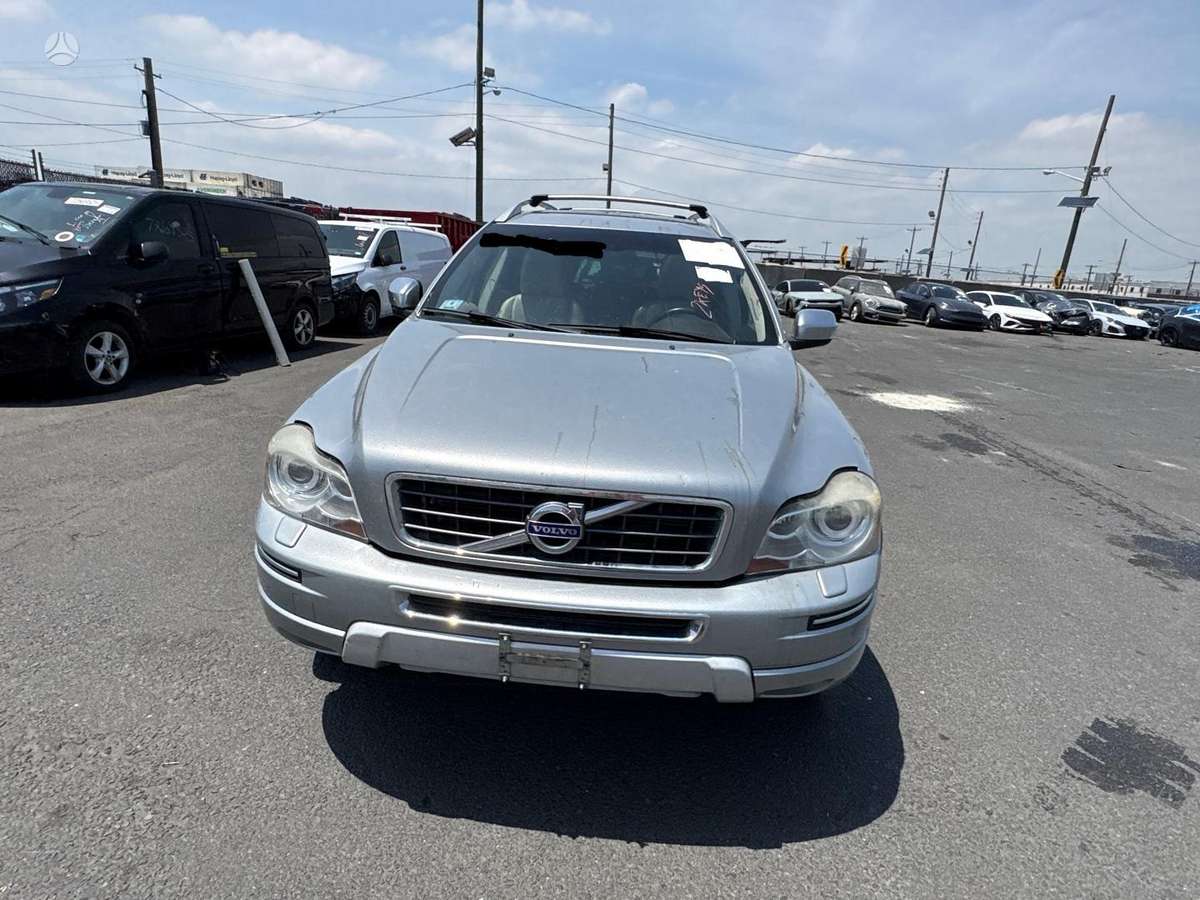 Volvo XC90 - 2