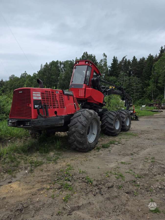 Komatsu 911.5 (H569), харвестеры