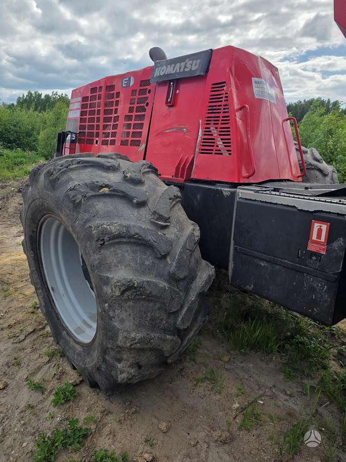 Komatsu 911.5 (H569), харвестеры