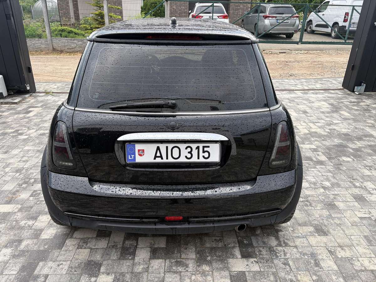 Mini Cooper, 1.6 l., hatchback