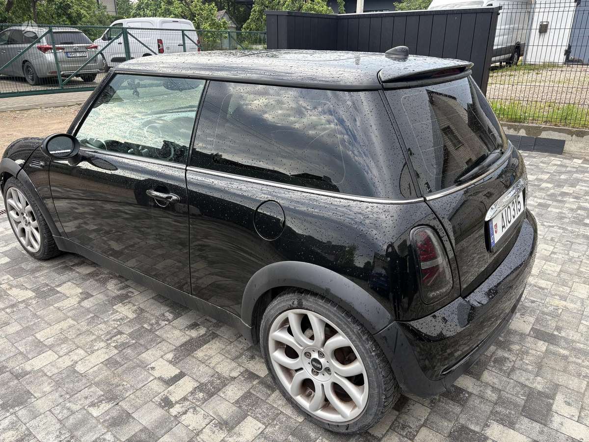 Mini Cooper, 1.6 l., hatchback