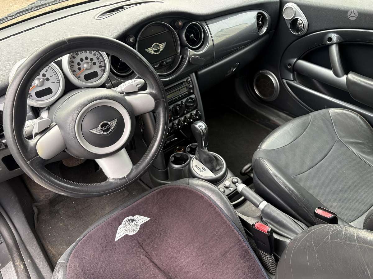 Mini Cooper, 1.6 l., hatchback