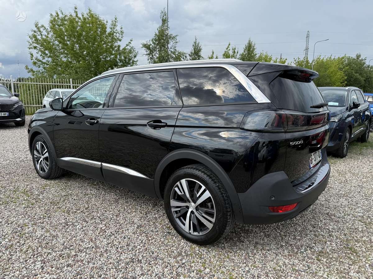 Peugeot 5008 - 5