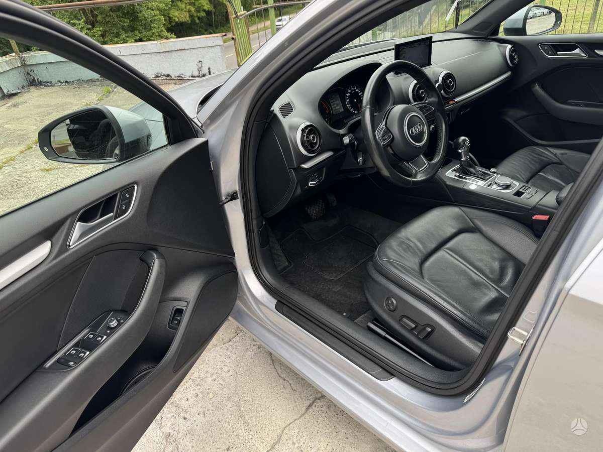 Audi A3, 1.8 l., Седан