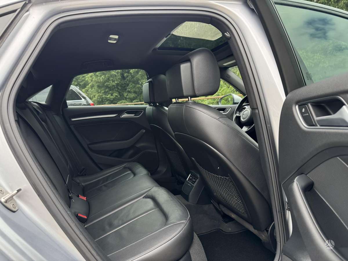 Audi A3, 1.8 l., Седан