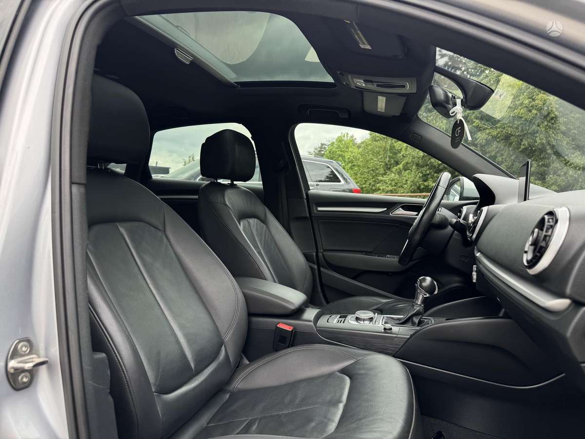 Audi A3, 1.8 l., Седан